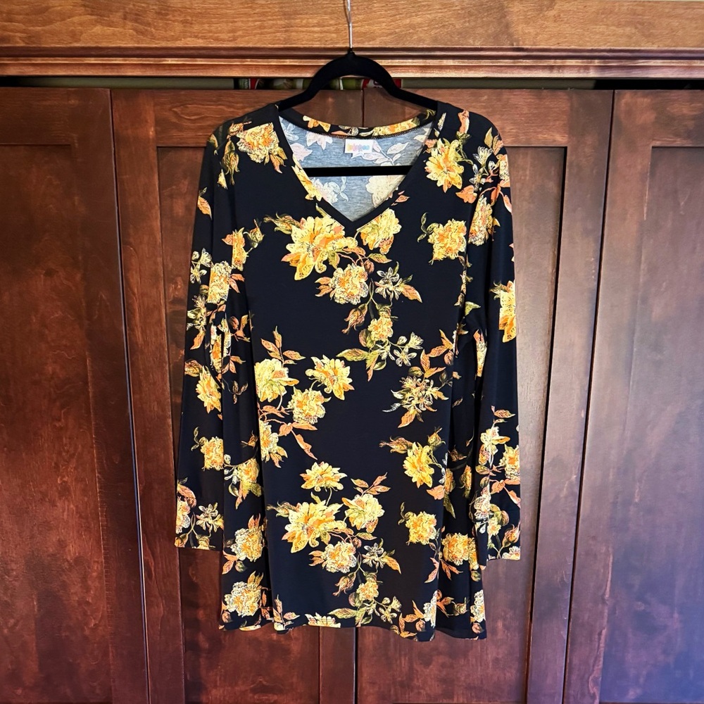 LuLaRoe Black and Orange Floral Elizsbeth Tunic
